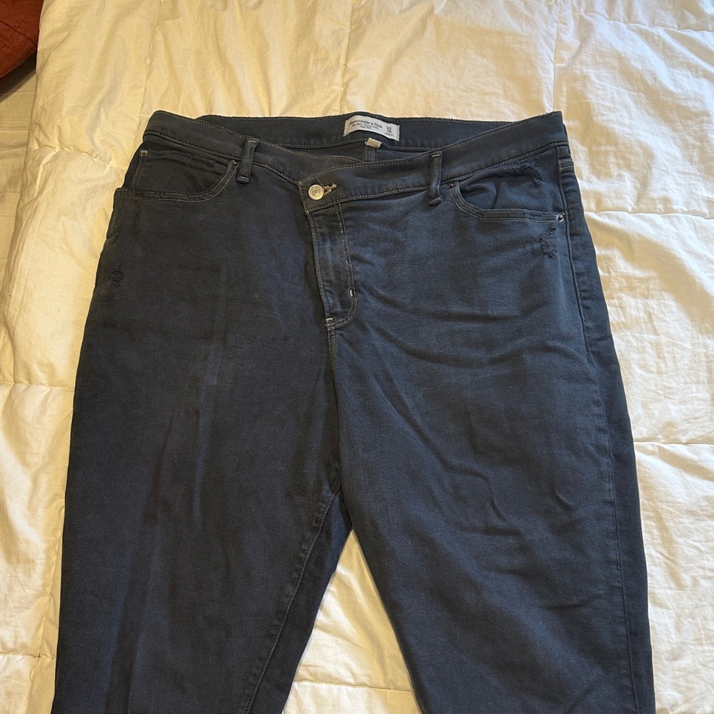 Abercrombie & Fitch Dark Blue Skinny Jeans